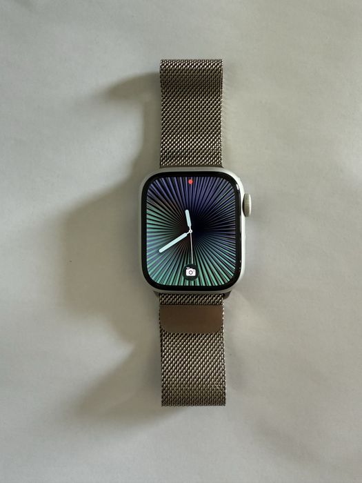 Apple Watch Series 9 GPS 41 mm + 2 oryginalne paski Apple + pudełko