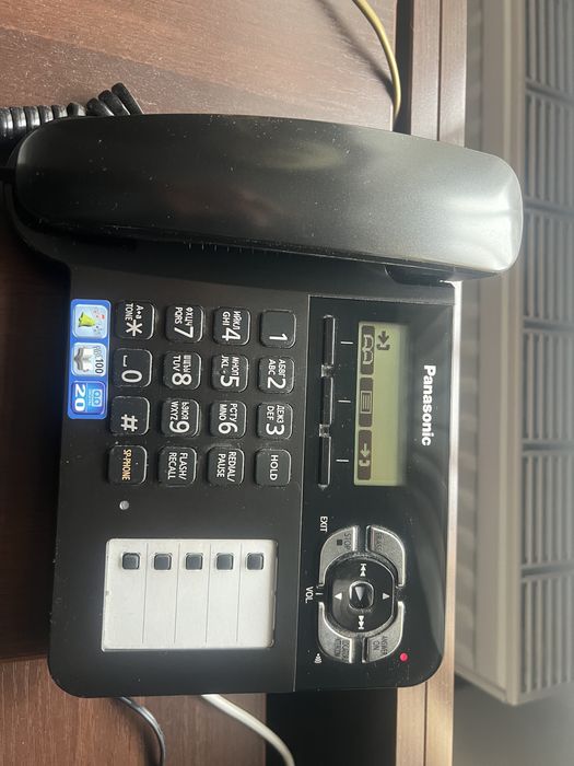 Телефон на дві трубки з АОН Panasonic KX-TG6461UA (Автовідповідач)