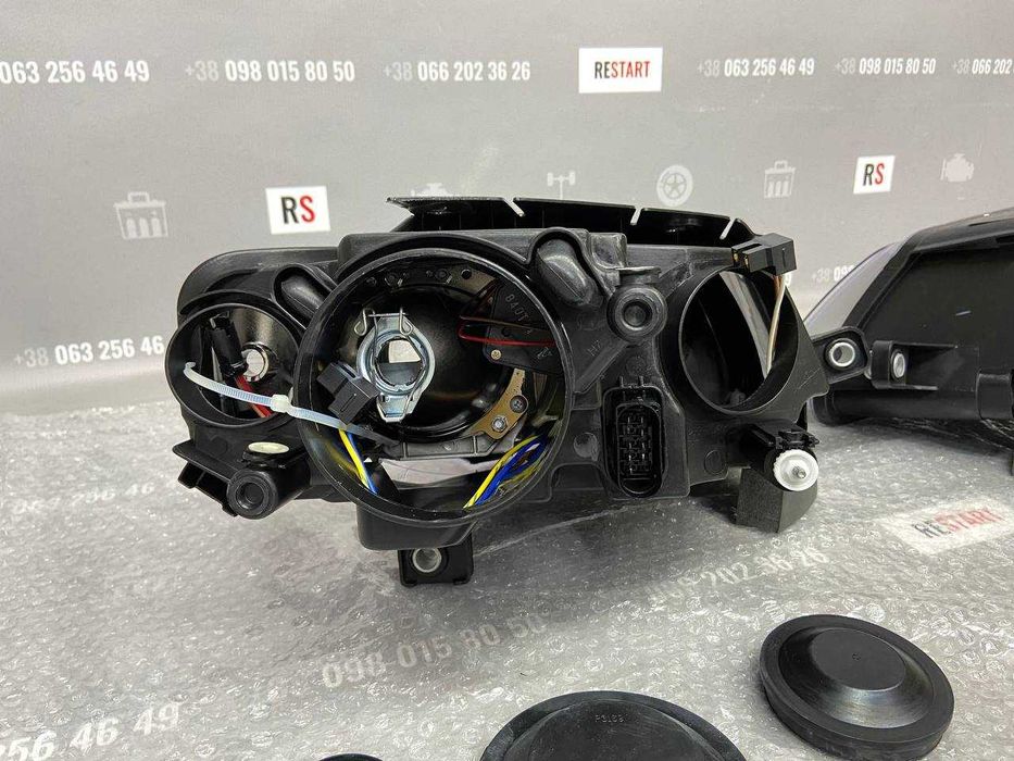 Фари передні Volkswagen Passat B6 фара Пасат Б6 3C0941005C, 3C0941006A