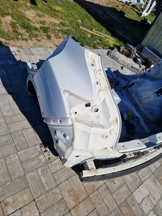 Ćwiartka wanna błotnik  juke f15