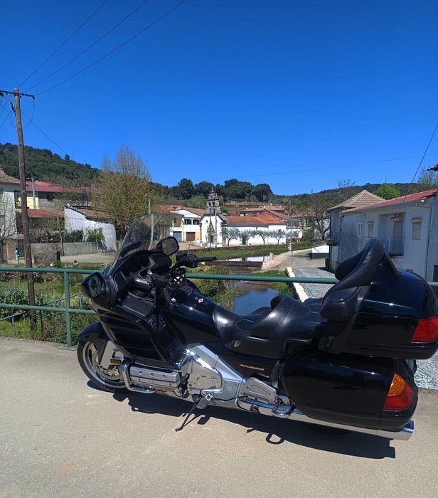 Honda goldwing 1800 ano 2004 km 86mil