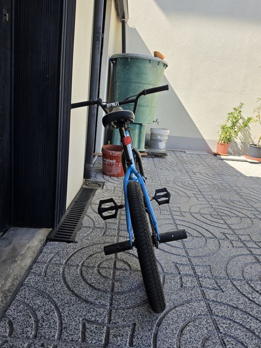 Bicicleta BMX B'Twin Wipe c/ Pegs - Excelente Estado