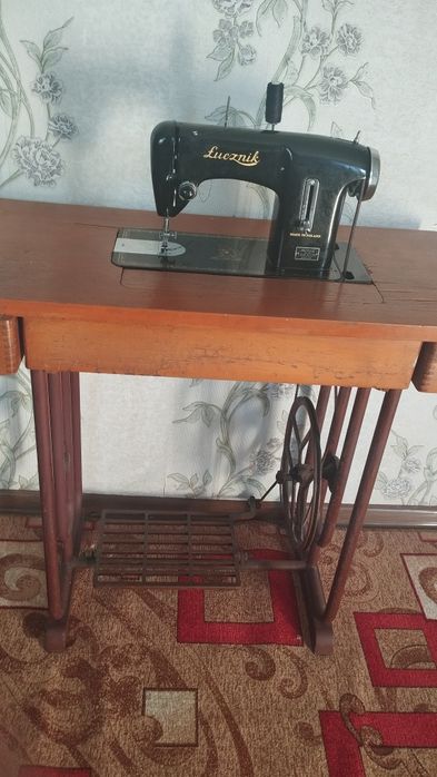 Швейная машинка лучник польша