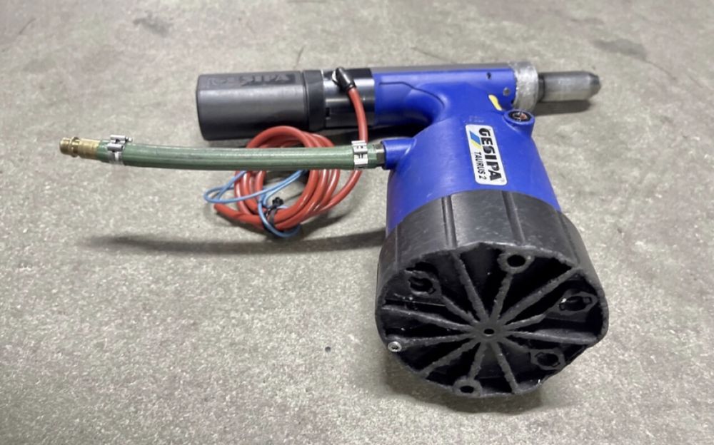 Gesipa Taurus 2 Nitownica pneumatyczno-hydrauliczna wyzwolenie docisk