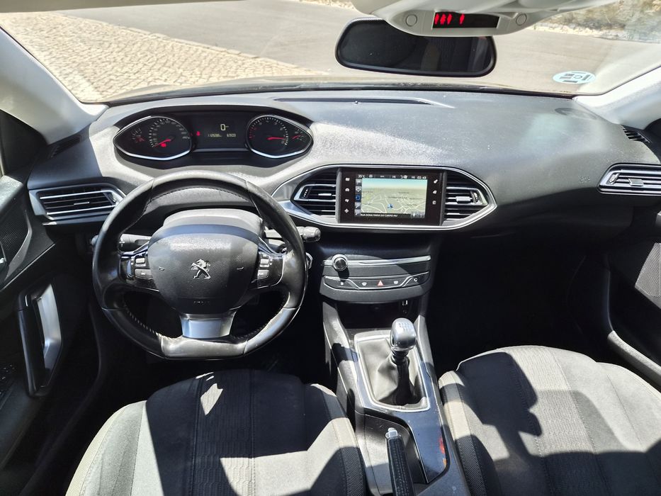 Peugeot 308 — fotografia 7