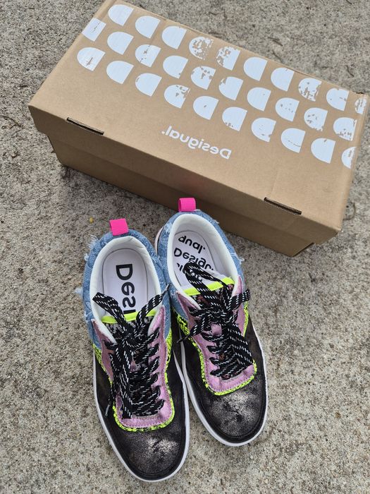 Tenis com ganga Desigual