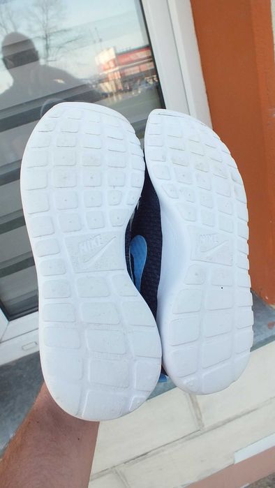 Super buty sportowe marki Nike w roz 44