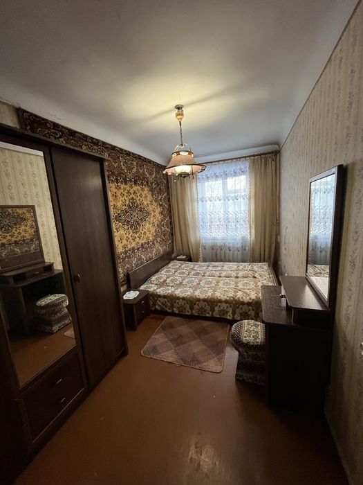 Здам в оренду 3 кімнатну квартиру по вул. Степана Бандери