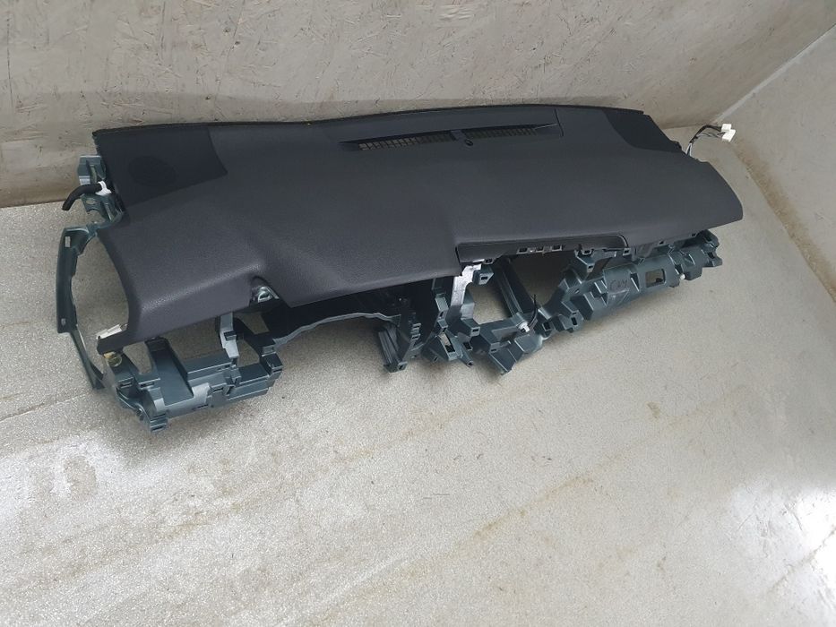 Торпеда панель консоль Toyota Camry70 Розборка оригінал запчастини