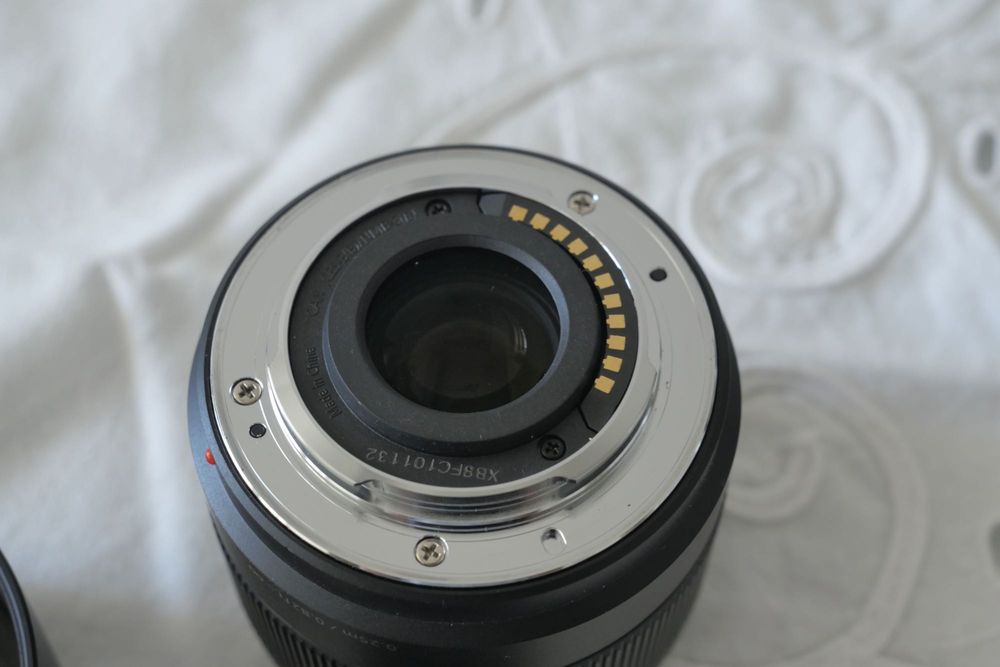 Objetiva Panasonic Lumix 25mm f/1.7