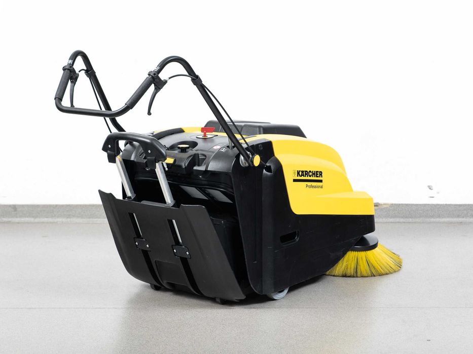 ZAMIATARKA KARCHER KM 75/40 W Bp NOWE BATERIE 2009r 3375m²/h 7500netto