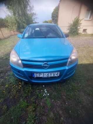 Syndyk sprzeda samochód marki Opel Astra, 2005 r.