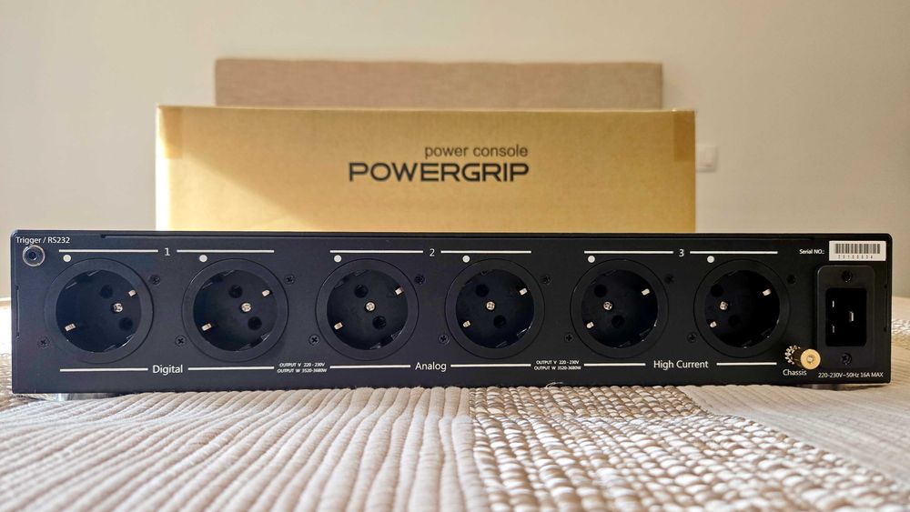 PowerGrip YG-2 Power Conditioner, Distributer and Filter, with HiFi Tuning Fuse