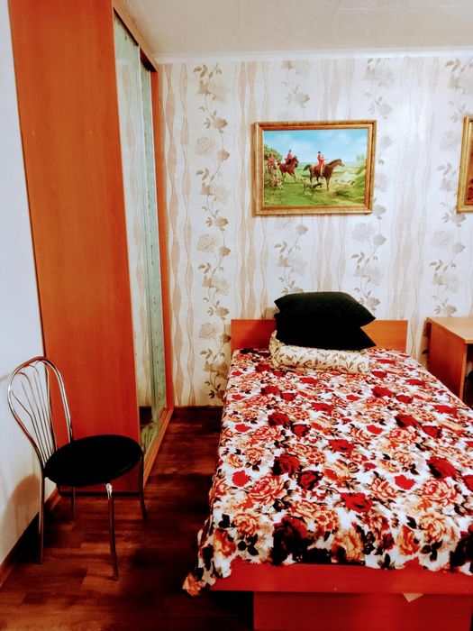 Посуточно 1 к.кв. проспект Центральный 124а, 3эт/9эт, wi-fi, 3 кровати