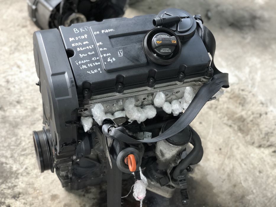 Мотор двигун двигатель Passat B6 2.0 TDI BKP 103KW