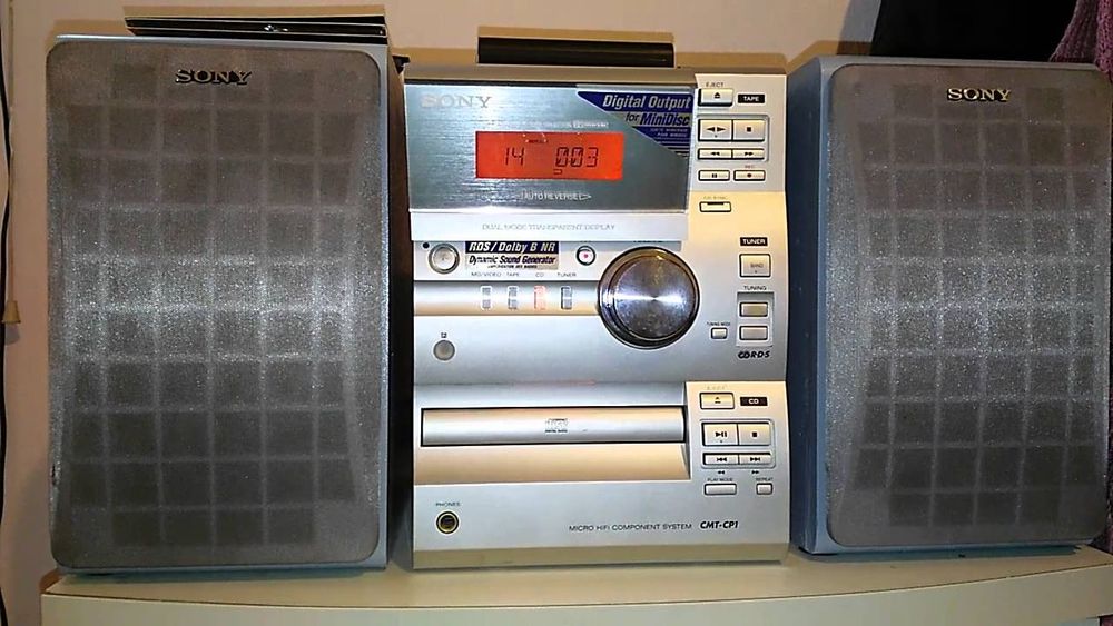 Radio Sony como novo