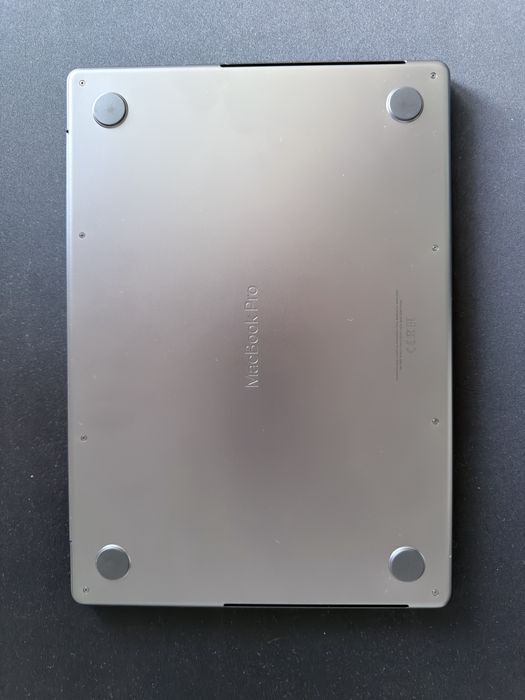 MacBook Pro  M3 PRO, 14”, 18GB, 1TB, bateria 88%