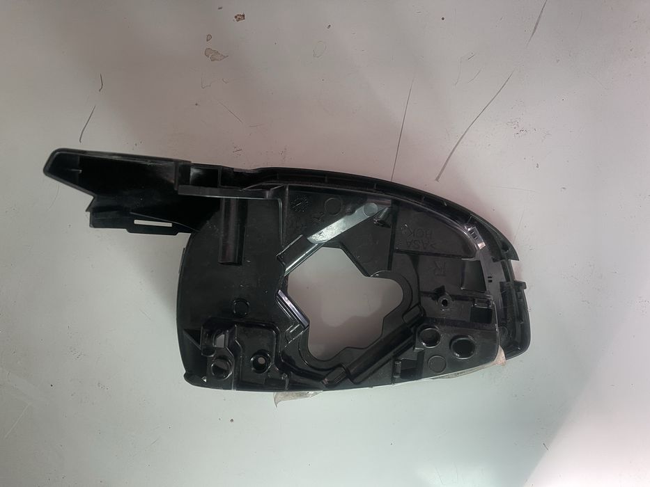 Кришка дзеркала заднього виду Mazda CX-30