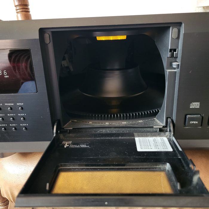 Sony CDP-CX200 CD Compact