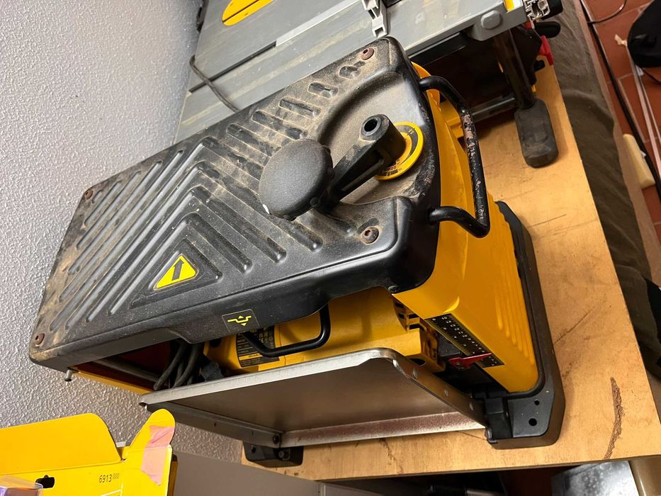 Plaina Desengrosso Dewalt