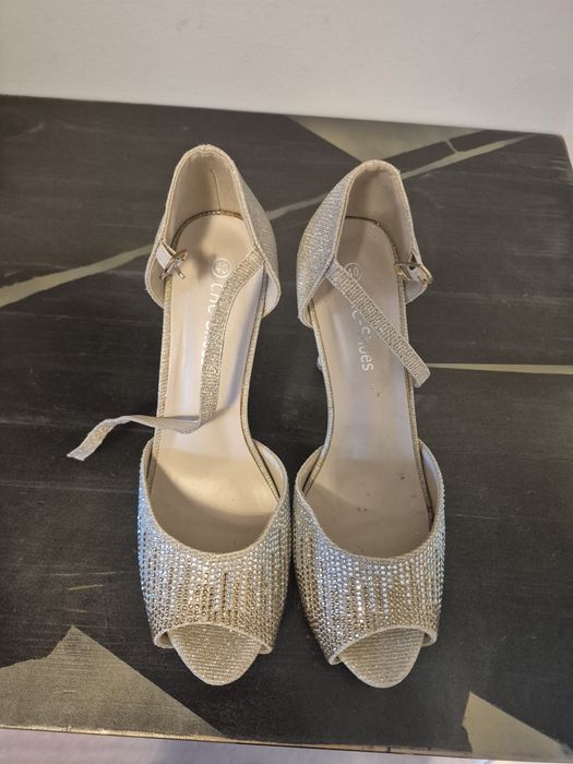 Sapatos de cerimónia