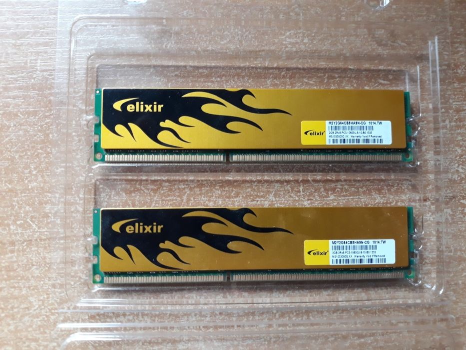 Модуль памяти Elixir ddr3 2Gd (2×4)1333MHz