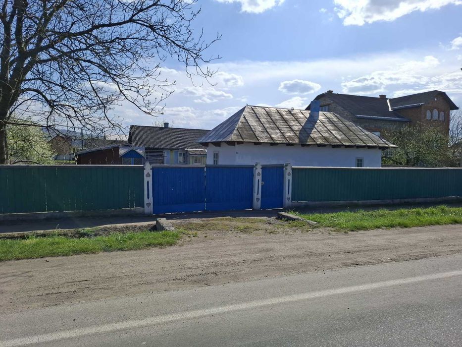 Продається домогосподарство с. Мамаївці Чернівецька обл.