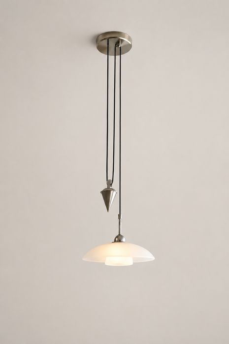 Lampa sufitowa z obciążnikiem