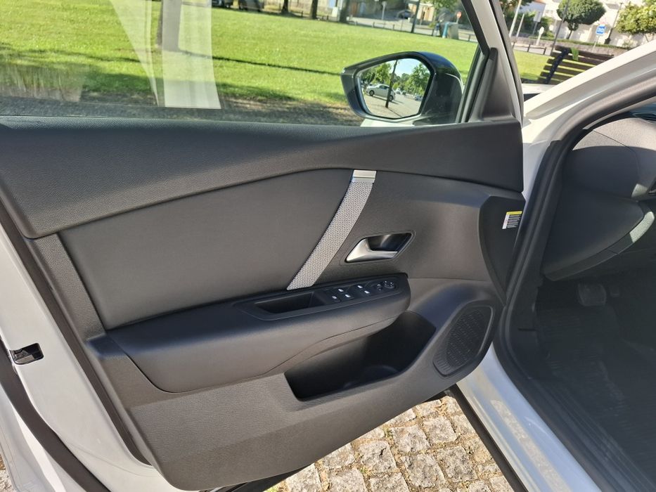 Citroen C4X  2024
