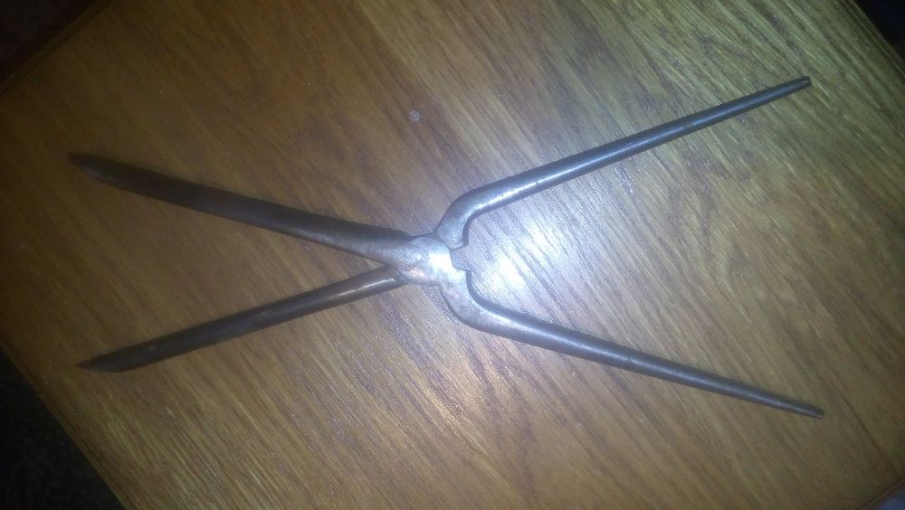 Щипцы для завивки врлос.