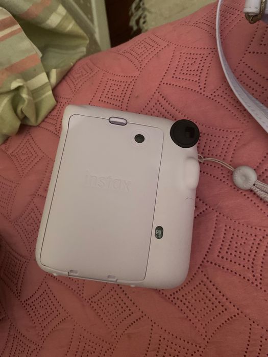 Instax Mini 12 + Capa Mochila