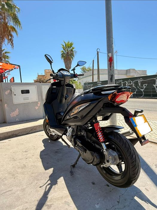 Scooter KEEWAY X-blade 50cc 2T