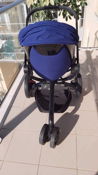 QUINNY Moodd with Carrycot64873988302723121