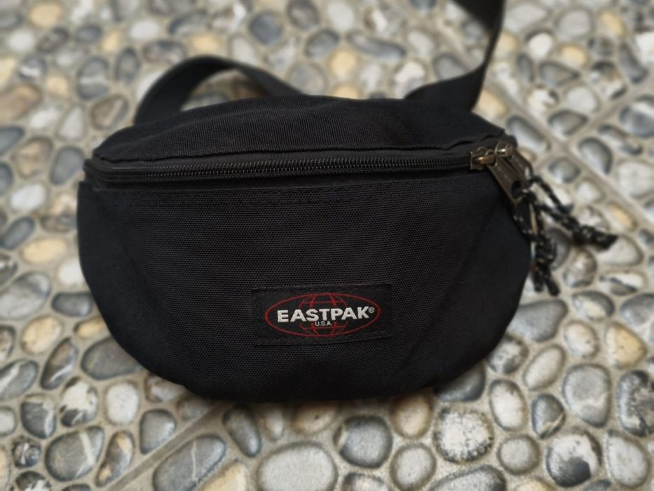 Оригинальная поясная сумка бананка Eastpak Springer Черная сумка