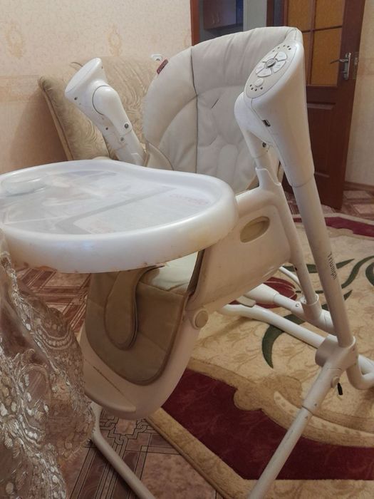 Стільчик для годування 3-в-1 CARRELLO Triumph | мультифункціональний