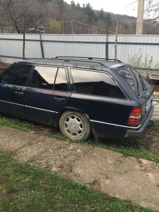 Продам мерседес Е124.