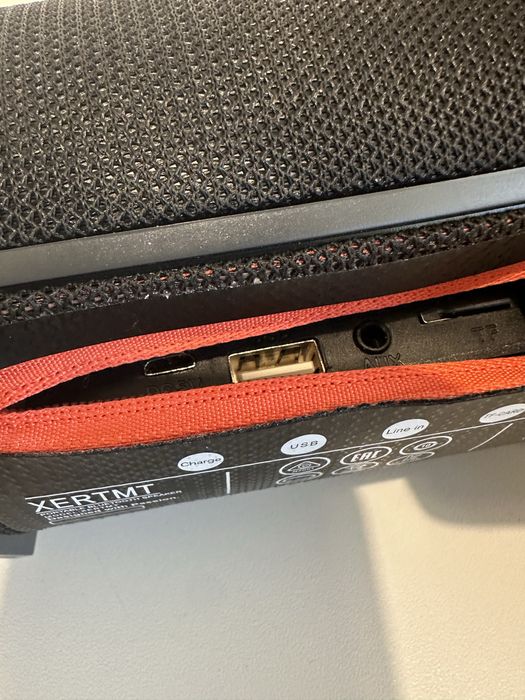 Блютуз колонка