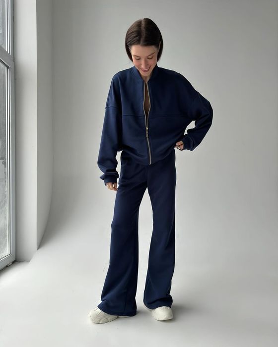 Темно-Синій Костюм із Зіп Бомбером та штанами на високій посадці Новий