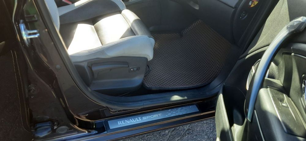 Renault Megan 3 2013 г.в. - сел и поехал, т.к. не требует вложений.