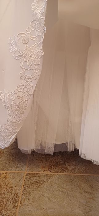 Biała suknia ślubna koronka S/36, dł. 155cm, warstwy 4