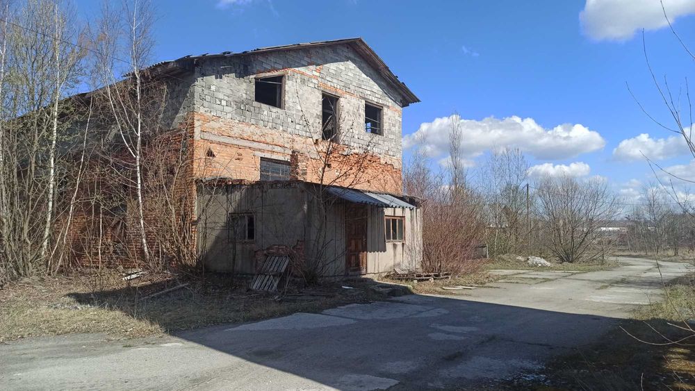 Продається/здається в оренду виробнича база