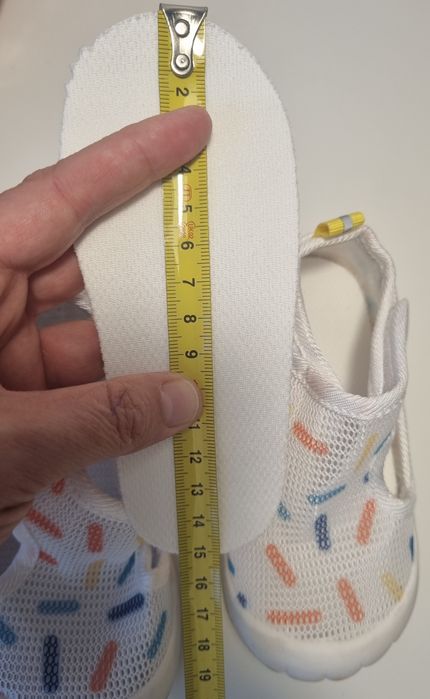 Sandálias respeitadoras