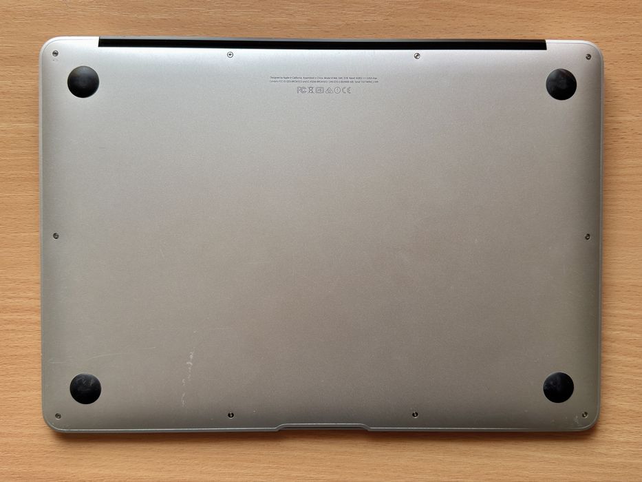 Macbook Air 13 2017 8/256Gb
