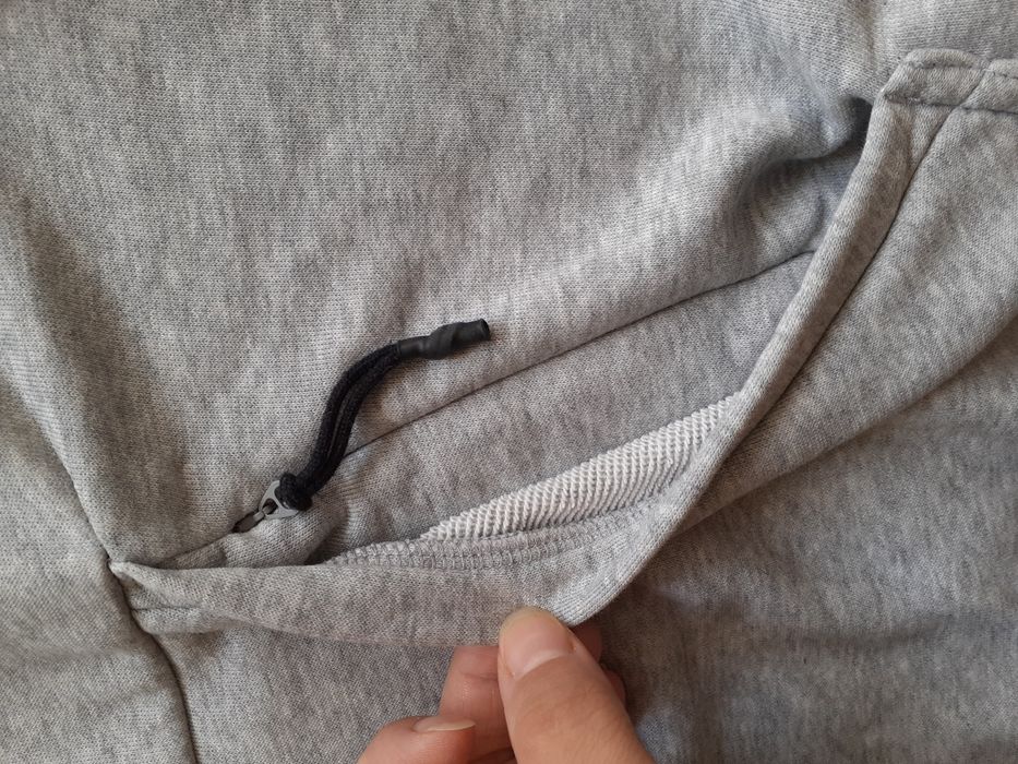 Szara bluza kangurka z kapturem Adidas XL