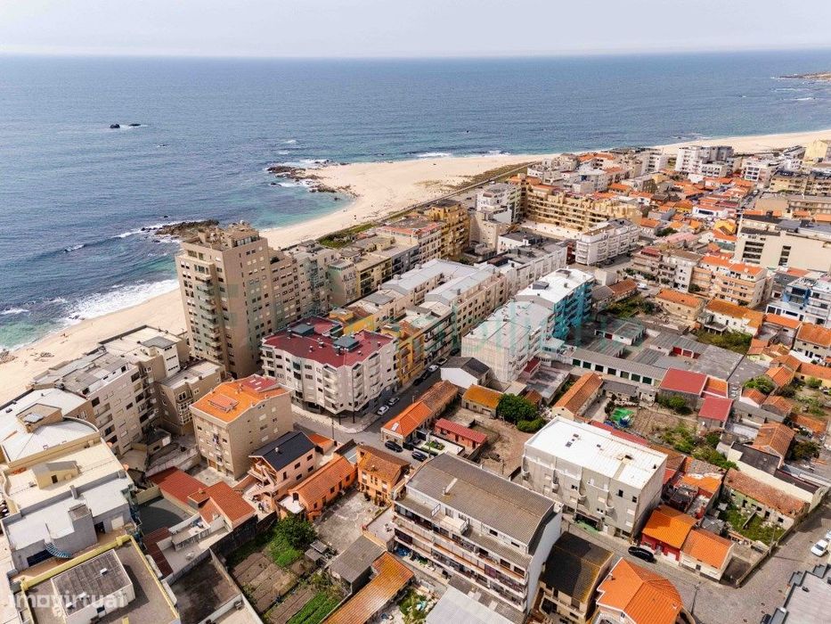 Apartamento T1 em Aver-O-Mar - 2ª Linha de Praia