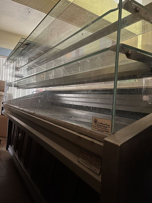 Vitrine Refrigeradora em Inox
