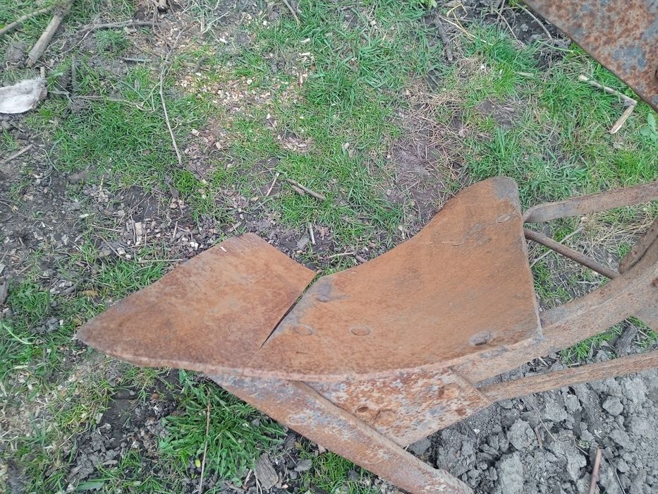 Продам кінний плуг