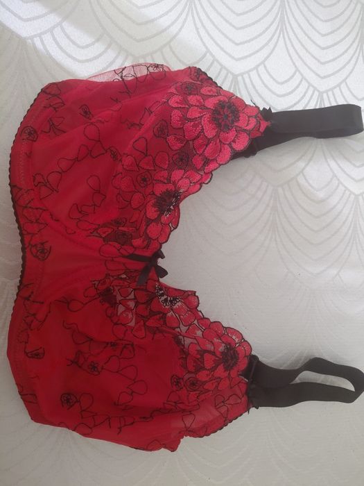 Biustonosz Nessa 65L