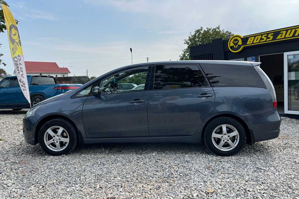 Mitsubishi Grandis 2005