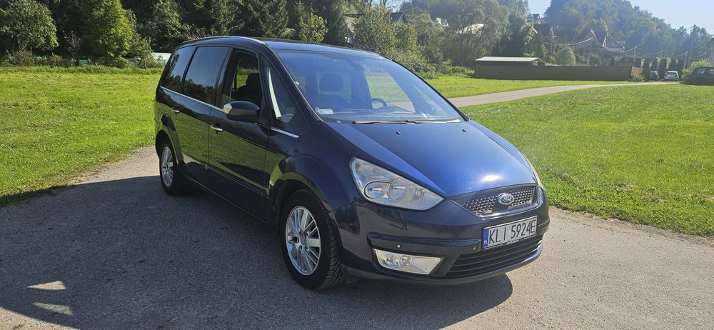 Wynajem Wypożyczalnia aut auta samochodu 5 lub 7 osobowego Bus Busa